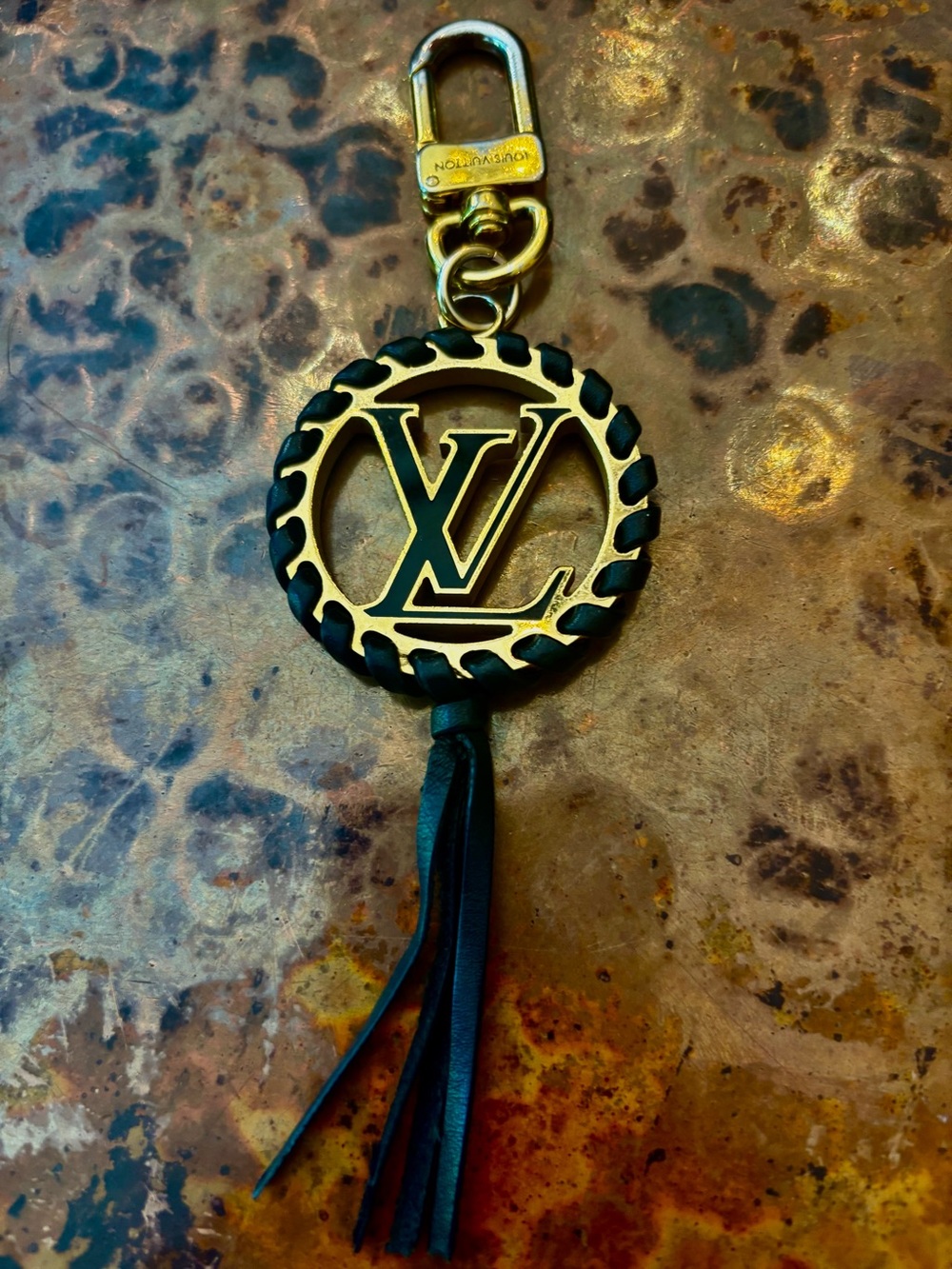 Louis Vuitton Black and Gold LV Circle Tassel Key Holder